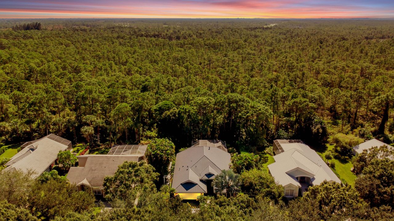 Под контрактом: $749,900 (3 спален, 2 ванн, 1996 Квадратных фут)