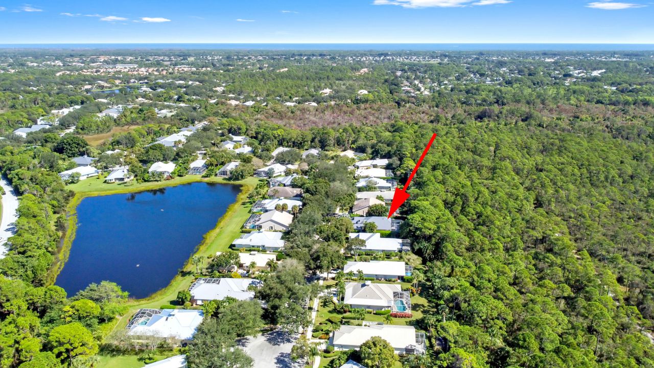 Под контрактом: $749,900 (3 спален, 2 ванн, 1996 Квадратных фут)