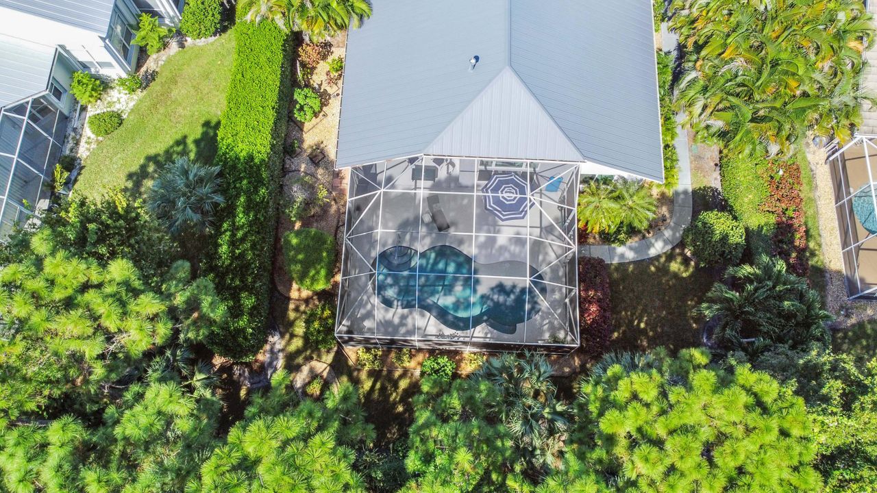 Под контрактом: $749,900 (3 спален, 2 ванн, 1996 Квадратных фут)