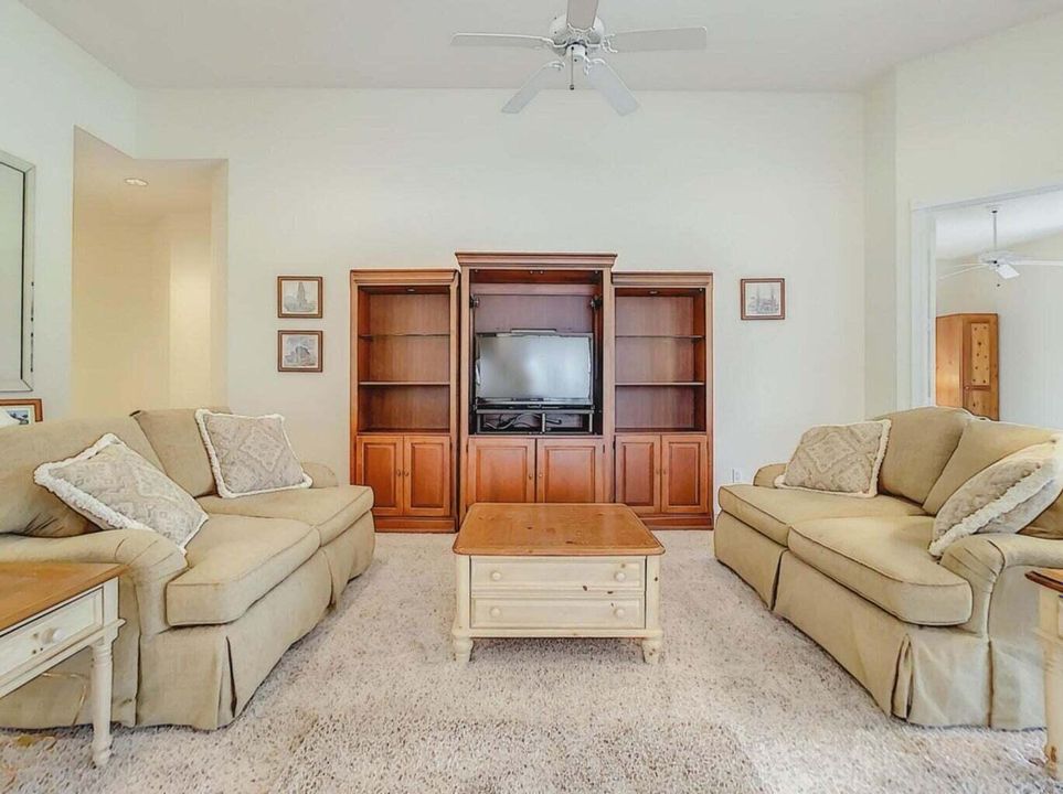 En Renta: $3,500 (3 camas, 2 baños, 1983 Pies cuadrados)