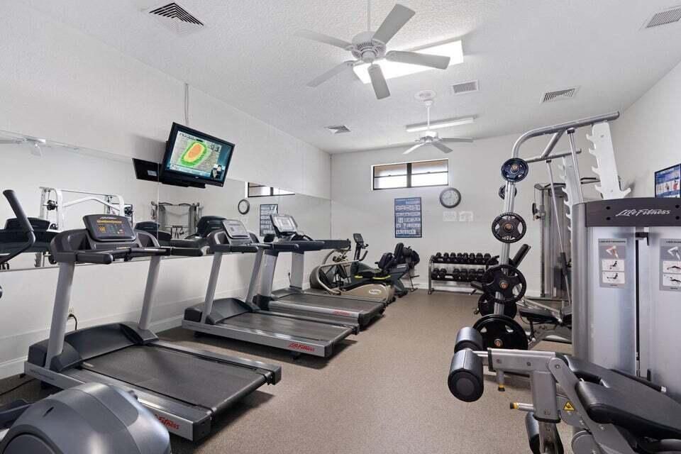 待售: $260,000 (2 贝兹, 2 浴室, 1250 平方英尺)