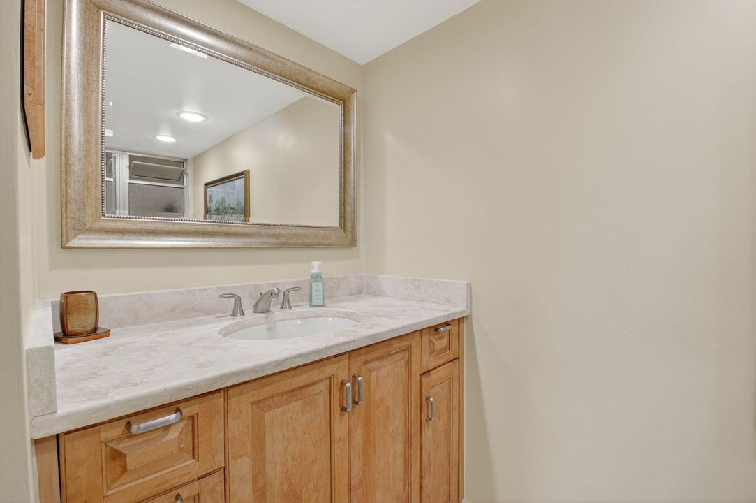 En Venta: $1,795,000 (2 camas, 2 baños, 1753 Pies cuadrados)