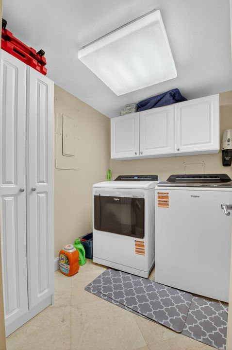 En Venta: $1,795,000 (2 camas, 2 baños, 1753 Pies cuadrados)