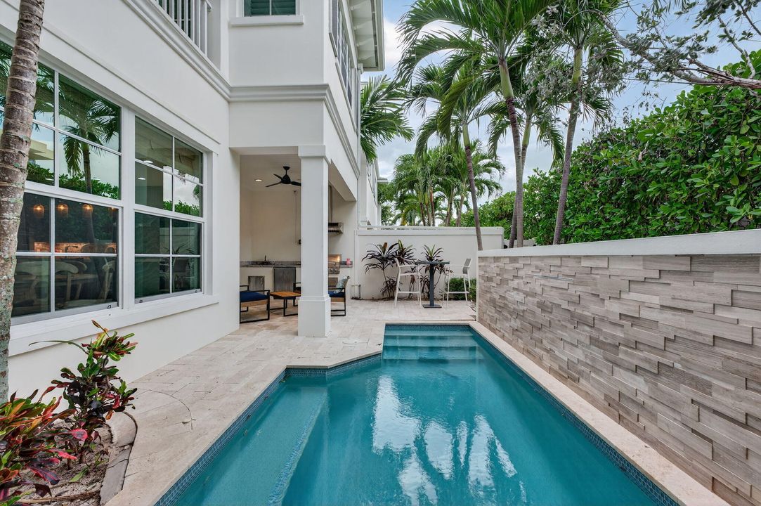 待售: $2,250,000 (3 贝兹, 3 浴室, 2460 平方英尺)