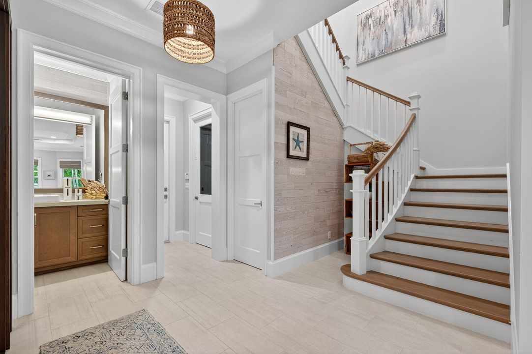 待售: $2,250,000 (3 贝兹, 3 浴室, 2460 平方英尺)