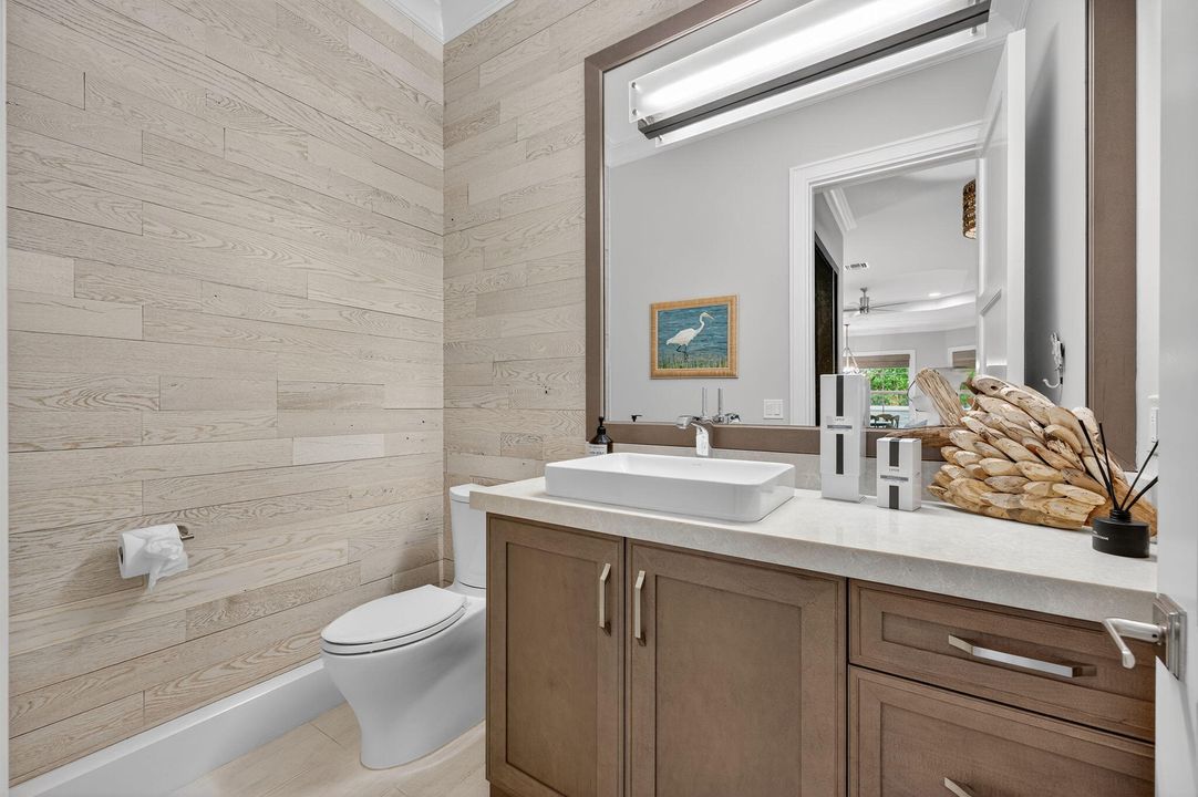 待售: $2,250,000 (3 贝兹, 3 浴室, 2460 平方英尺)