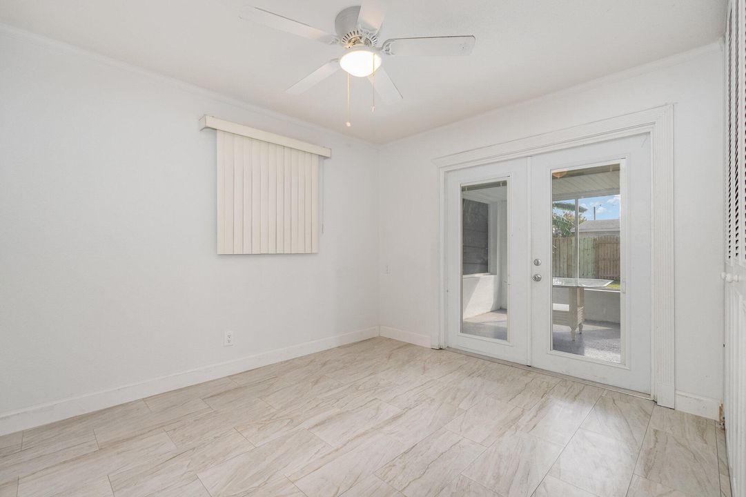 For Sale: $280,000 (3 beds, 2 baths, 1285 Square Feet)