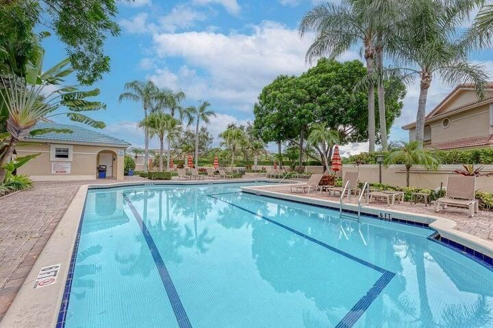 На продажу: $350,000 (2 спален, 2 ванн, 1142 Квадратных фут)