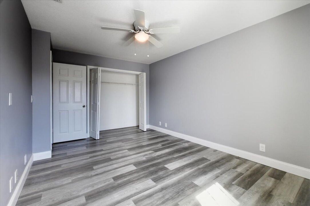 Active With Contract: $399,900 (3 beds, 2 baths, 1562 Square Feet)