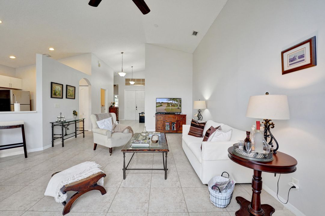 На продажу: $709,950 (3 спален, 2 ванн, 1691 Квадратных фут)