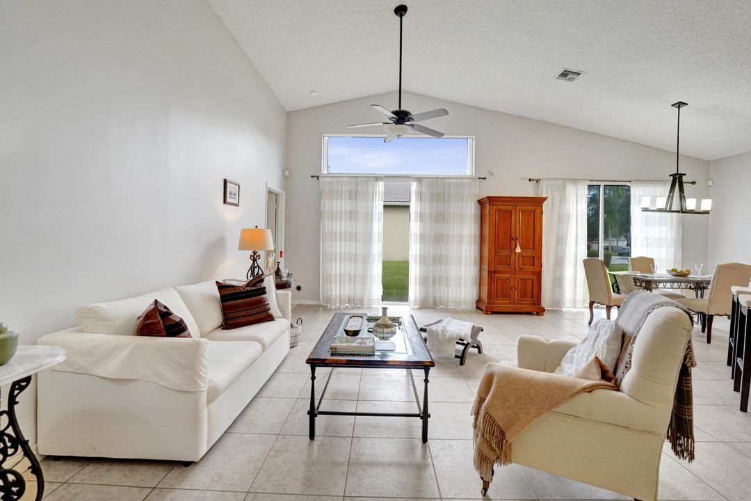 На продажу: $709,950 (3 спален, 2 ванн, 1691 Квадратных фут)