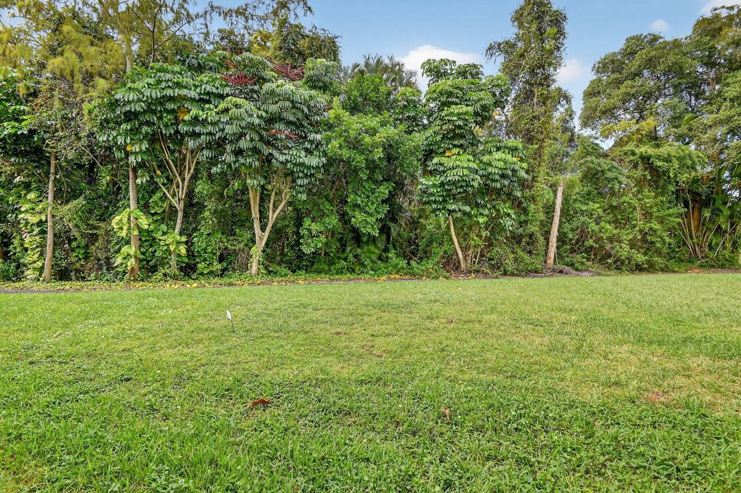 For Sale: $225,000 (2 beds, 2 baths, 1064 Square Feet)