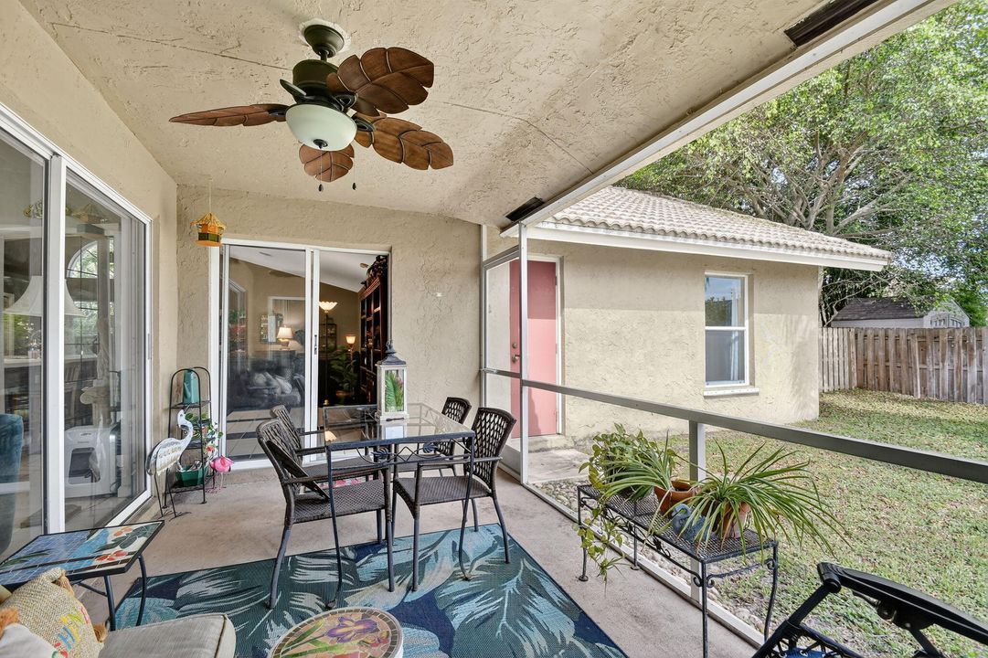 Под контрактом: $579,900 (4 спален, 2 ванн, 2149 Квадратных фут)