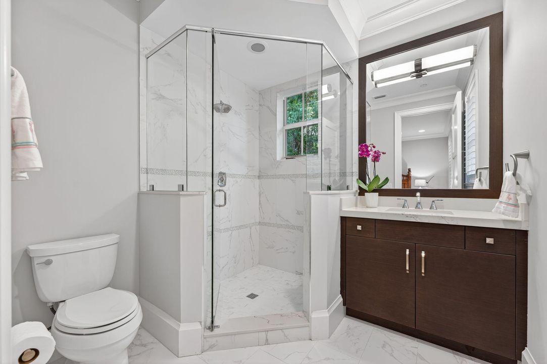 待售: $2,250,000 (3 贝兹, 3 浴室, 2460 平方英尺)