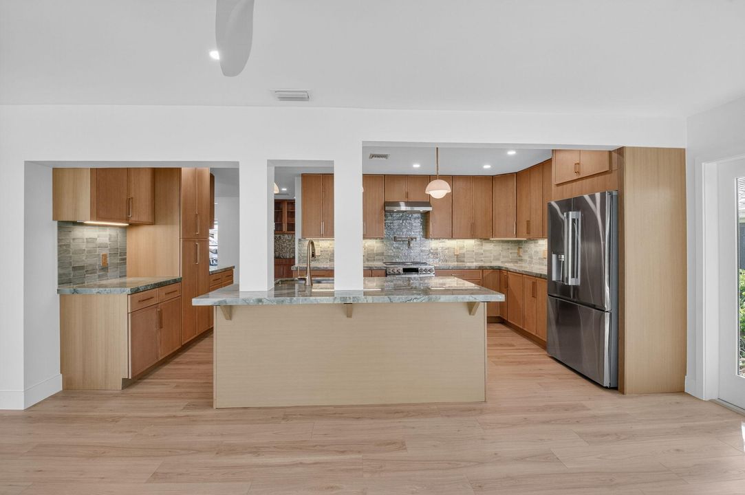 For Sale: $1,150,000 (3 beds, 2 baths, 2144 Square Feet)