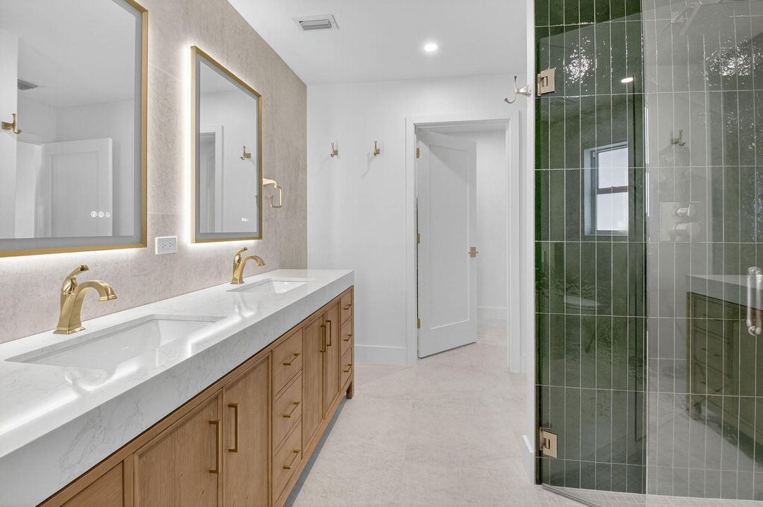 For Sale: $1,150,000 (3 beds, 2 baths, 2144 Square Feet)