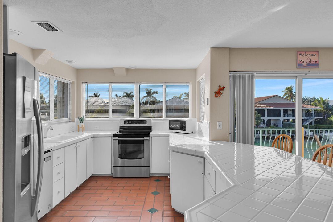 En Venta: $1,499,900 (3 camas, 3 baños, 1830 Pies cuadrados)