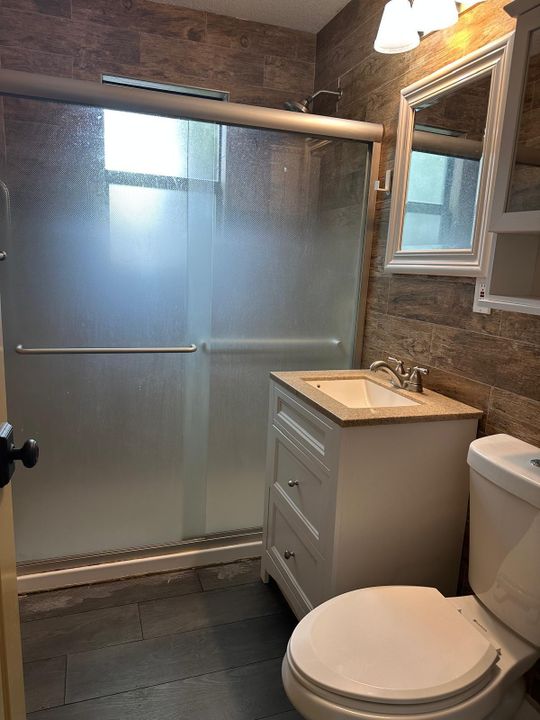 For Rent: $3,200 (3 beds, 2 baths, 1080 Square Feet)