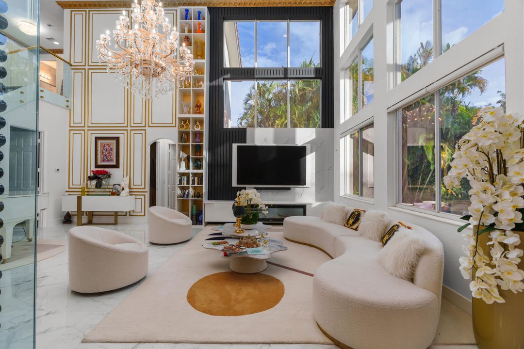 For Sale: $1,250,000 (5 beds, 4 baths, 4177 Square Feet)