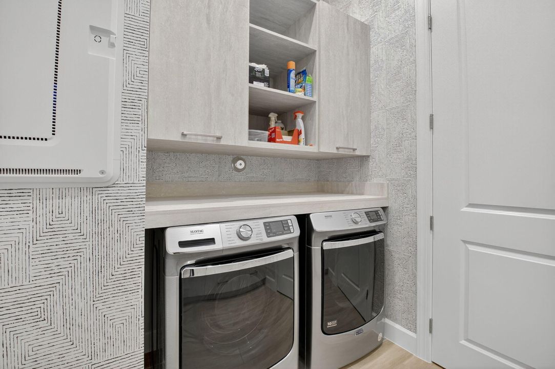 Activo con contrato: $1,279,000 (3 camas, 3 baños, 2260 Pies cuadrados)