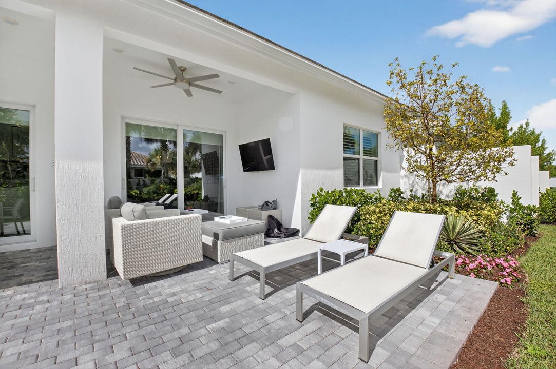 Activo con contrato: $1,279,000 (3 camas, 3 baños, 2260 Pies cuadrados)