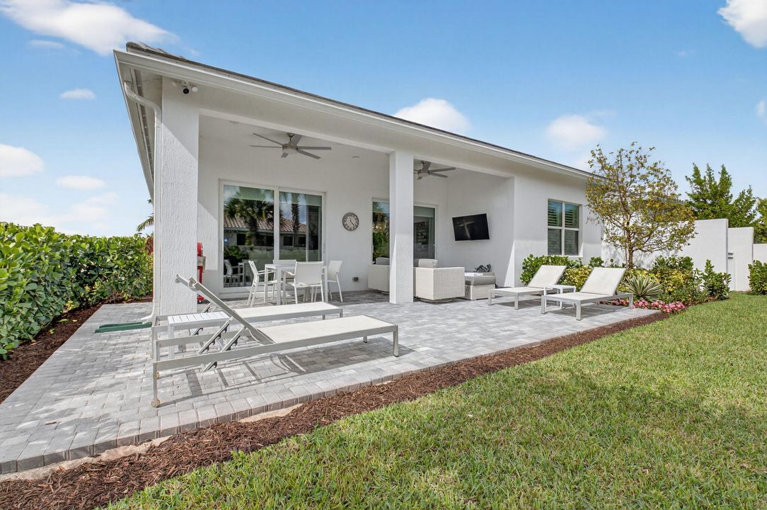 Activo con contrato: $1,279,000 (3 camas, 3 baños, 2260 Pies cuadrados)