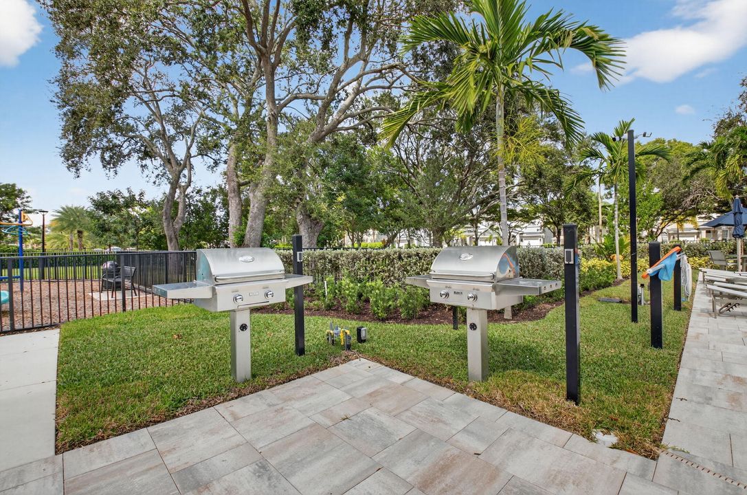 Activo con contrato: $1,279,000 (3 camas, 3 baños, 2260 Pies cuadrados)