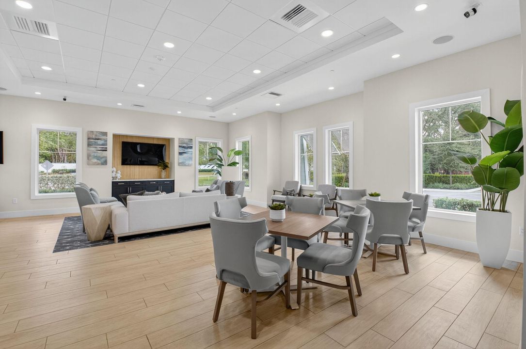 Activo con contrato: $1,279,000 (3 camas, 3 baños, 2260 Pies cuadrados)