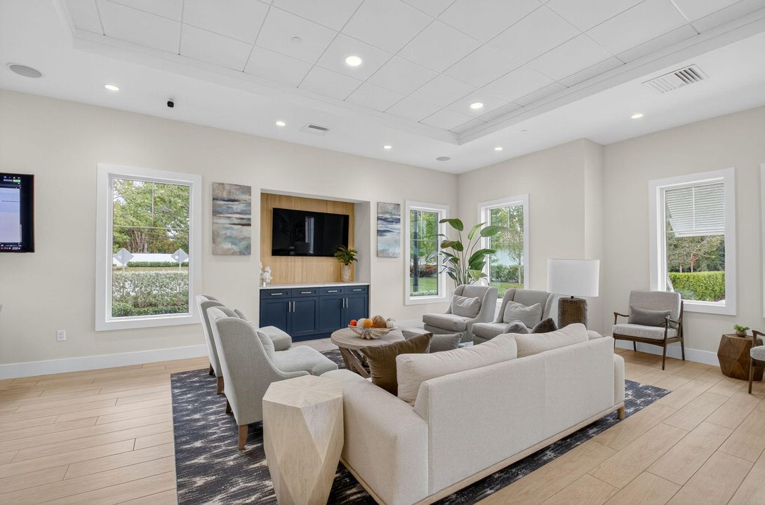 Activo con contrato: $1,279,000 (3 camas, 3 baños, 2260 Pies cuadrados)