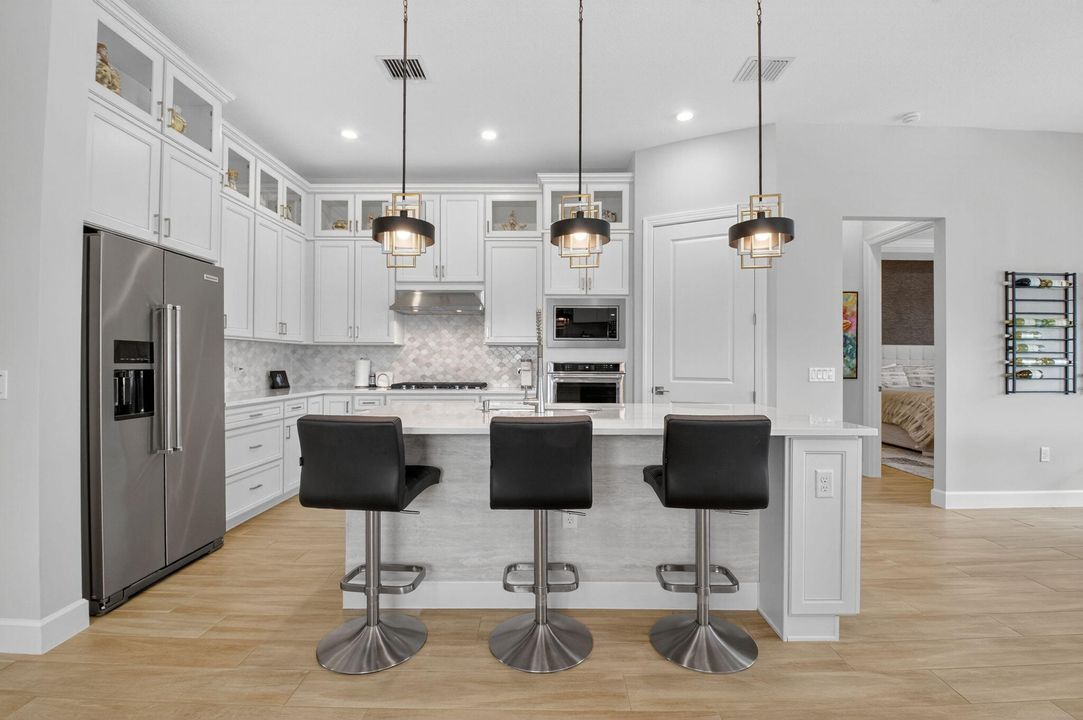 Activo con contrato: $1,279,000 (3 camas, 3 baños, 2260 Pies cuadrados)