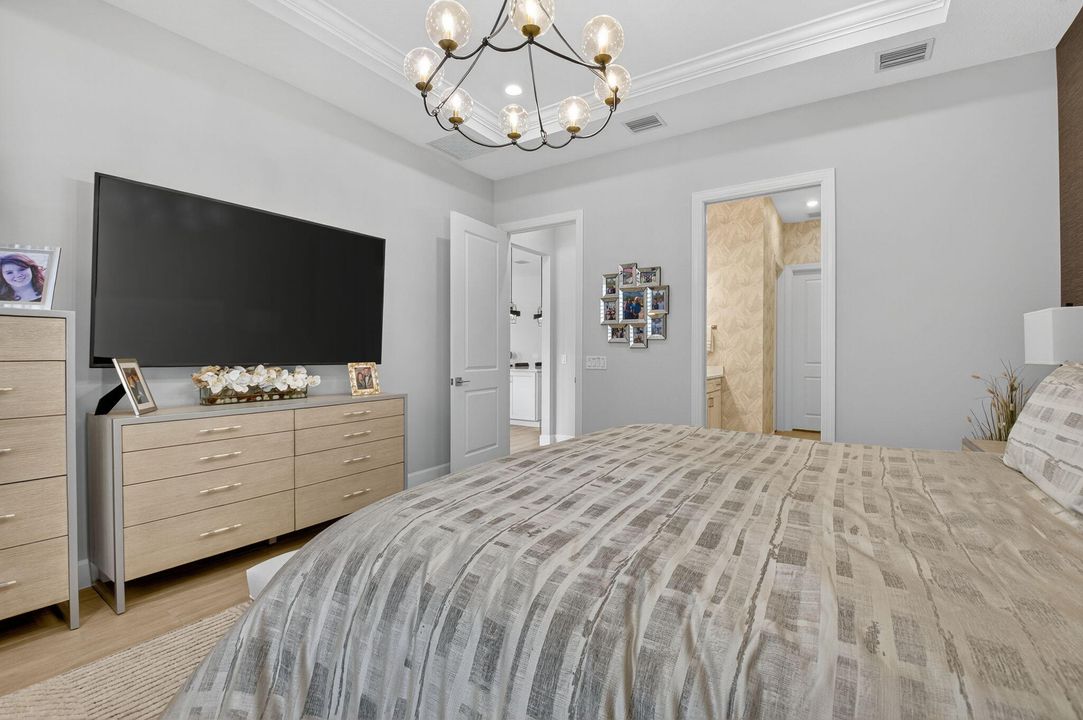 Activo con contrato: $1,279,000 (3 camas, 3 baños, 2260 Pies cuadrados)