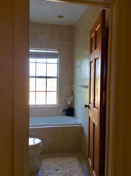 В аренду: $4,000 (4 спален, 2 ванн, 2580 Квадратных фут)