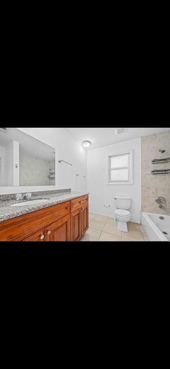 出租: $2,900 (3 贝兹, 2 浴室, 1279 平方英尺)