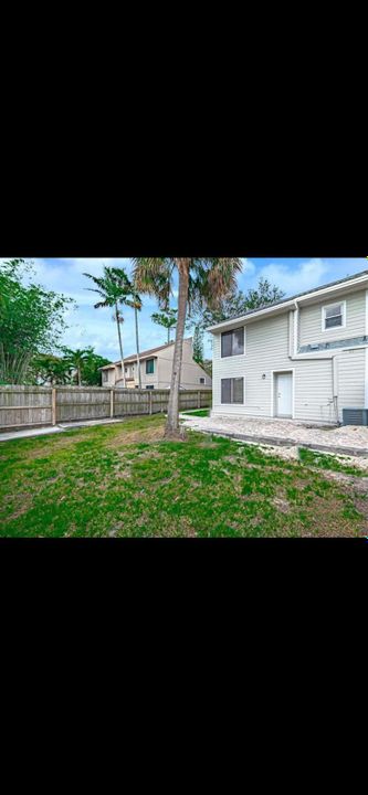 出租: $2,900 (3 贝兹, 2 浴室, 1279 平方英尺)