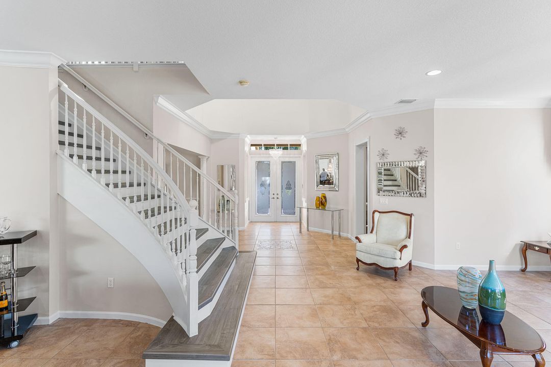 For Sale: $995,000 (6 beds, 5 baths, 4168 Square Feet)