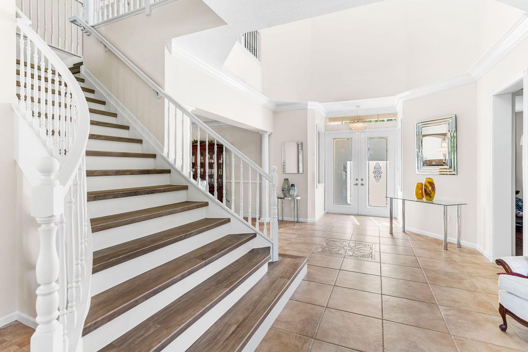 For Sale: $995,000 (6 beds, 5 baths, 4168 Square Feet)