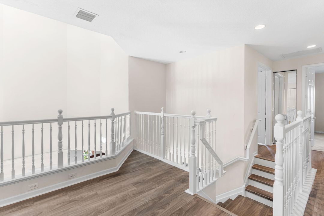 For Sale: $995,000 (6 beds, 5 baths, 4168 Square Feet)