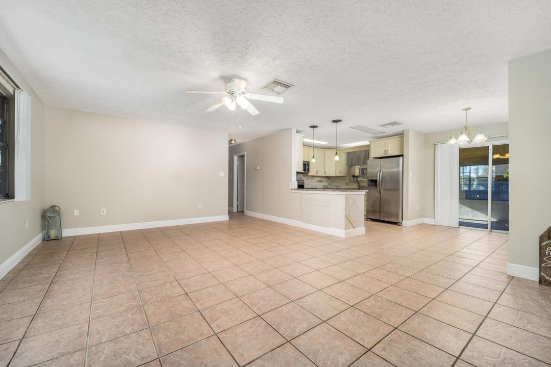 En Venta: $265,000 (2 camas, 1 baños, 982 Pies cuadrados)