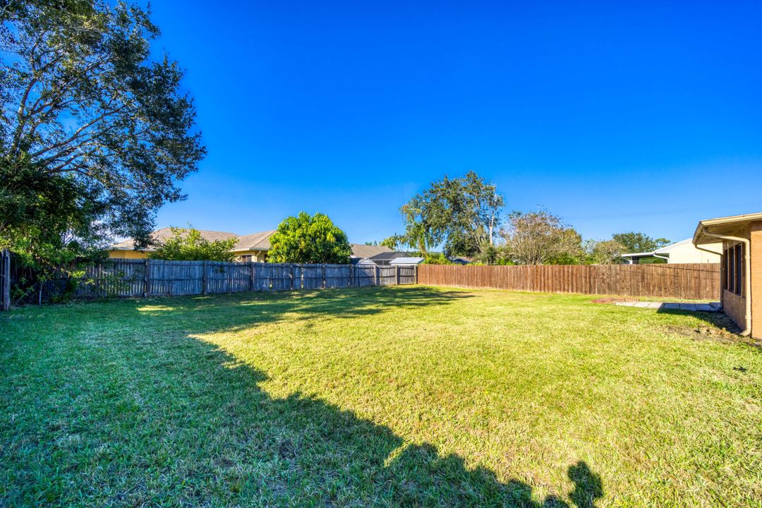 En Venta: $265,000 (2 camas, 1 baños, 982 Pies cuadrados)