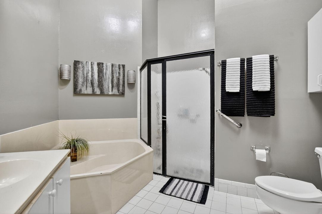 En Venta: $720,000 (4 camas, 2 baños, 2177 Pies cuadrados)