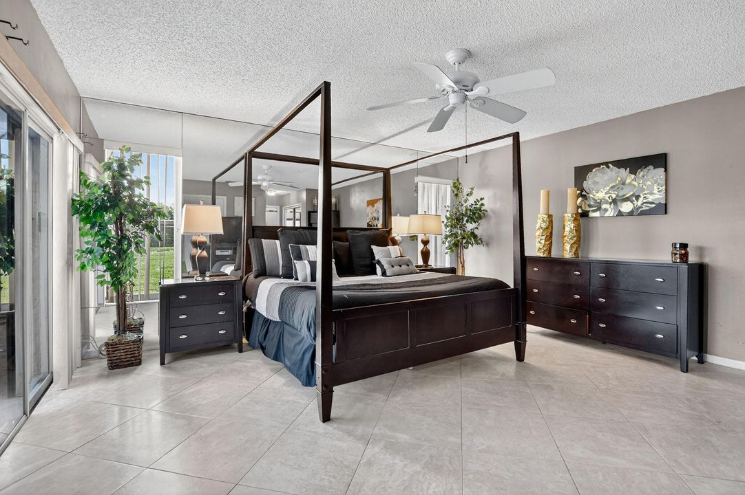 En Venta: $720,000 (4 camas, 2 baños, 2177 Pies cuadrados)