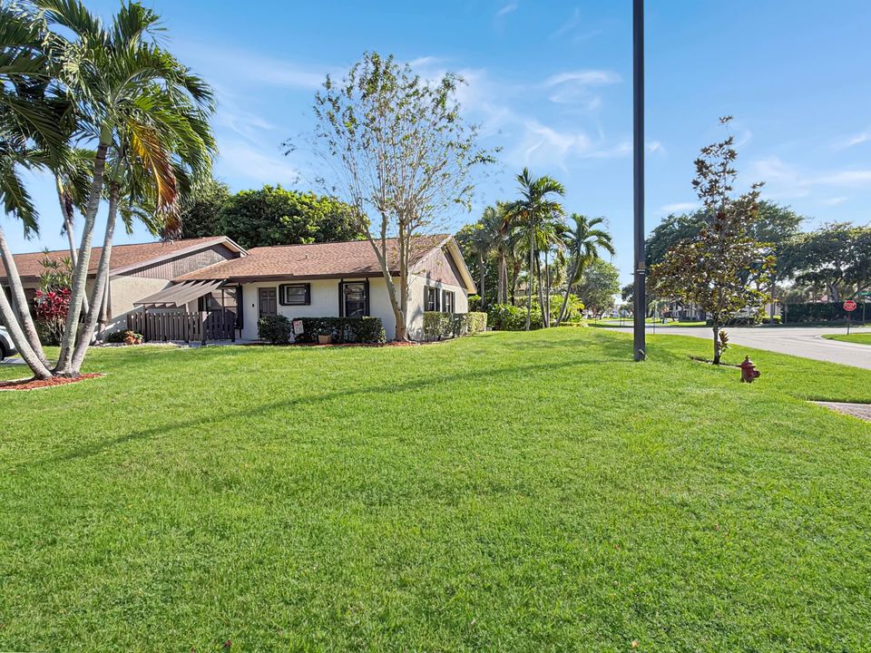 En Venta: $265,000 (2 camas, 2 baños, 1132 Pies cuadrados)