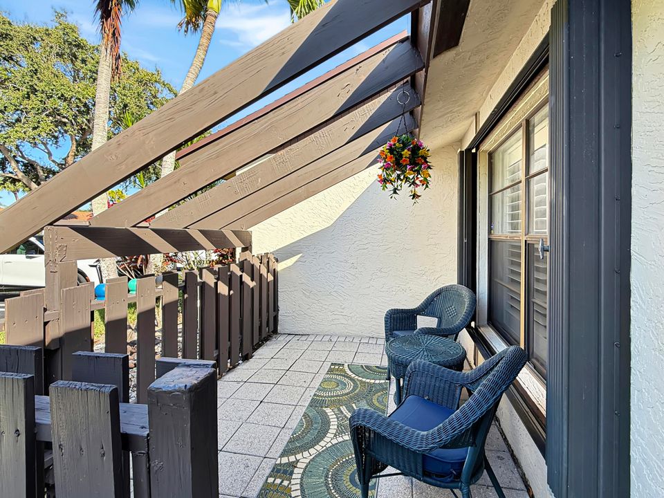 En Venta: $265,000 (2 camas, 2 baños, 1132 Pies cuadrados)