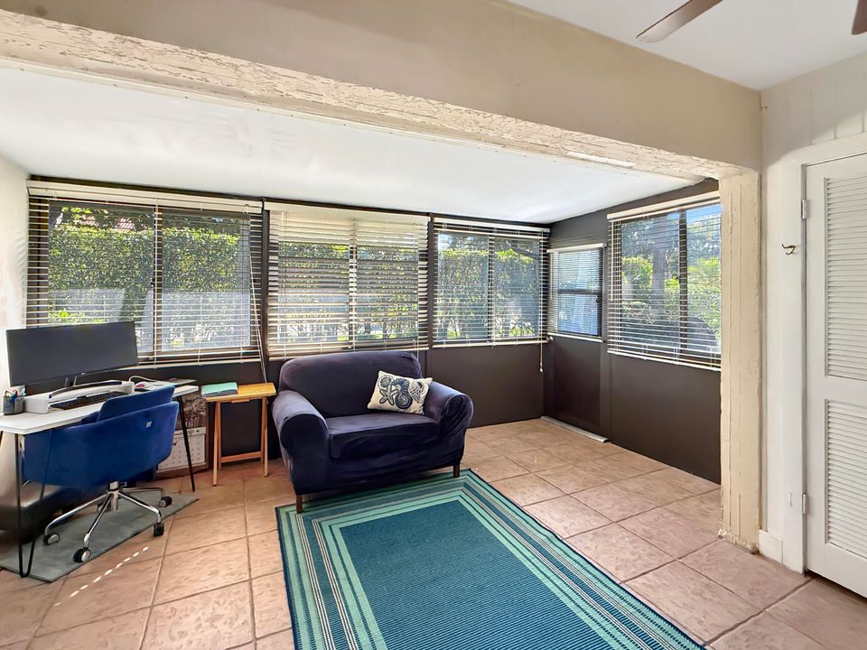 En Venta: $265,000 (2 camas, 2 baños, 1132 Pies cuadrados)