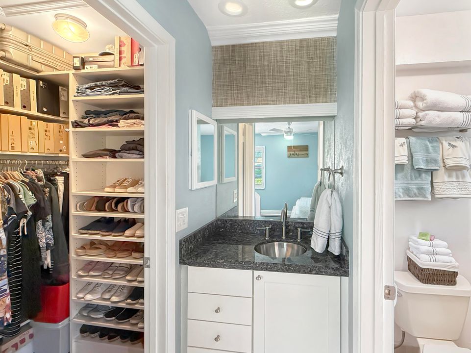 En Venta: $265,000 (2 camas, 2 baños, 1132 Pies cuadrados)