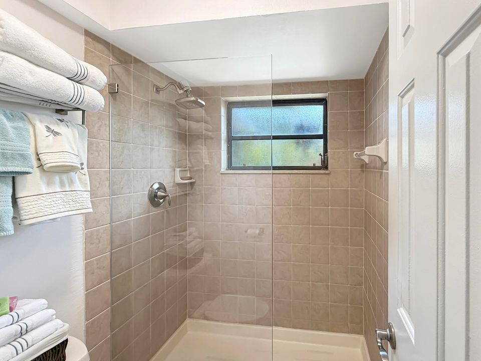 En Venta: $265,000 (2 camas, 2 baños, 1132 Pies cuadrados)