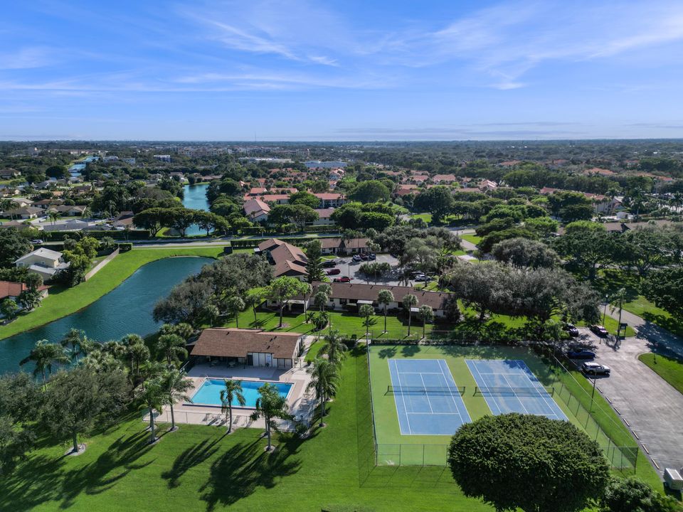 En Venta: $265,000 (2 camas, 2 baños, 1132 Pies cuadrados)