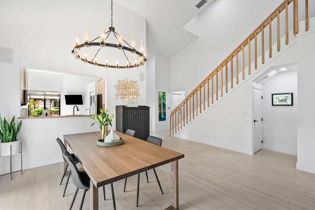 На продажу: $650,000 (3 спален, 3 ванн, 2009 Квадратных фут)