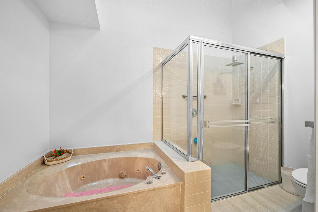 На продажу: $650,000 (3 спален, 3 ванн, 2009 Квадратных фут)