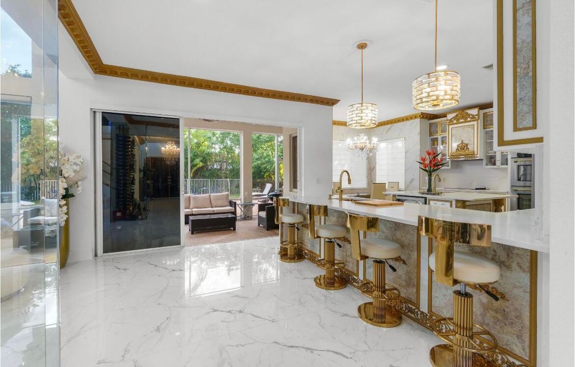 For Sale: $1,250,000 (5 beds, 4 baths, 4177 Square Feet)